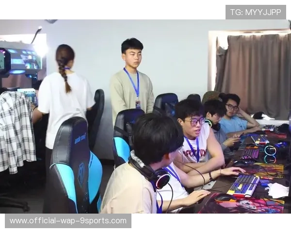 电竞职业选手训练心理辅导机制，电竞心理学培训