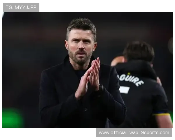 曼联中场新星再展风采,赢得卡里克高度评价 曼联中场新星再展风采,赢得卡里克高度评价