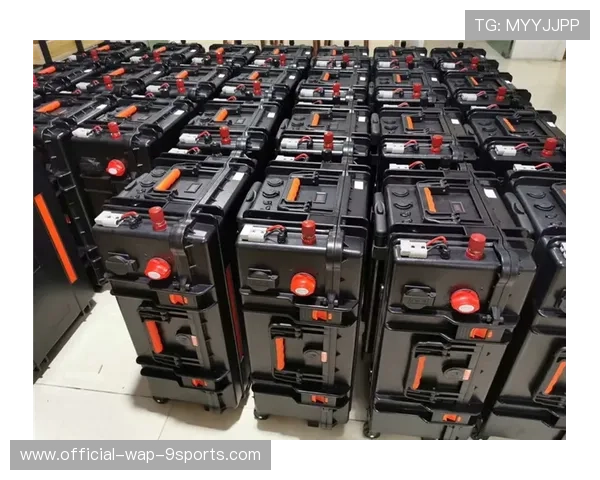比赛场馆内照明应急备用电源与测试周期说明，场馆照明灯具